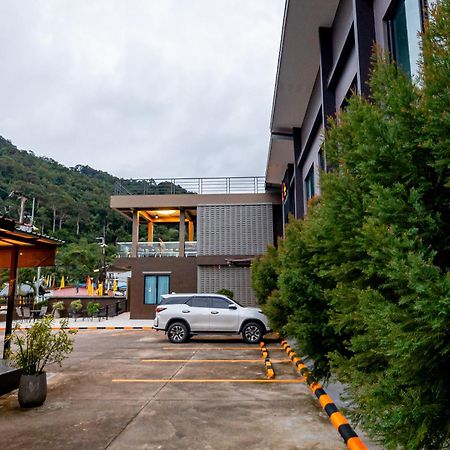Tobedzz Hotel Ranong Kültér fotó